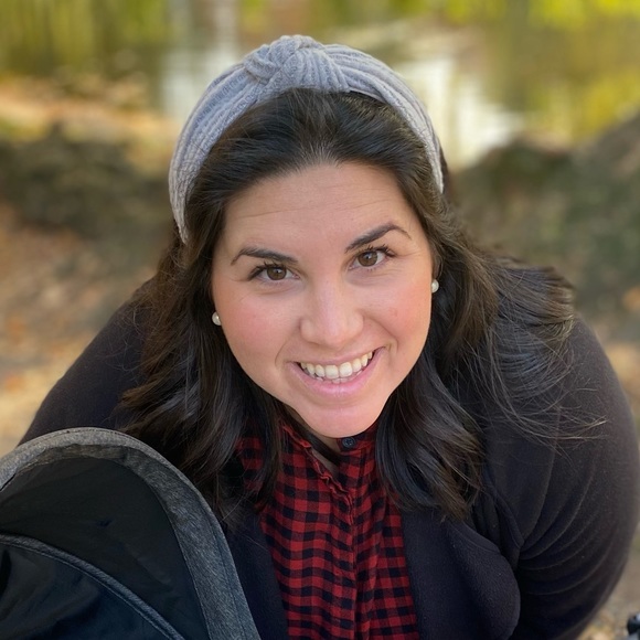 Meet your Posher, Torie - Picture 1 of 1